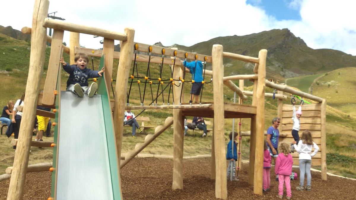  Attività ludiche al sentiero delle marmotte - Family Hotel Adamello a Passo del Tonale